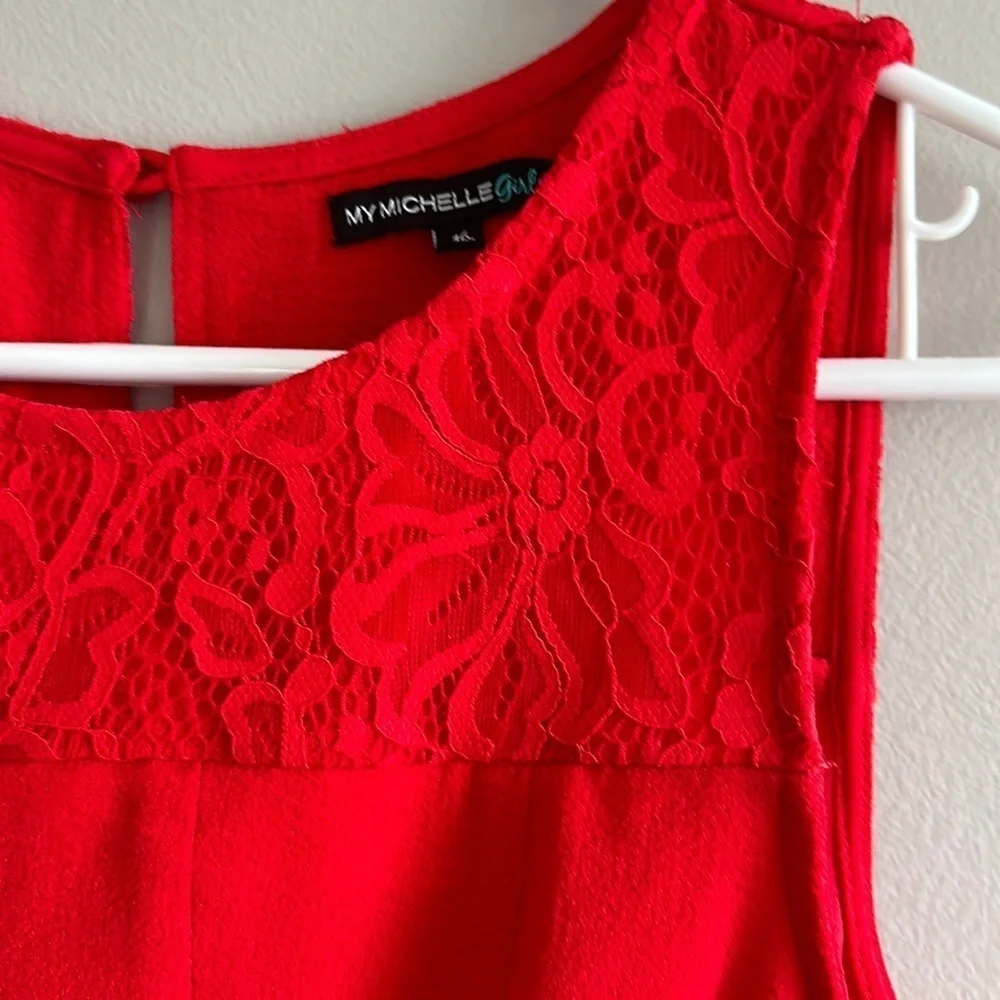 Girls red dress!